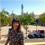 Profesora de primaria da clases de repaso de todas las asignaturas de primaria